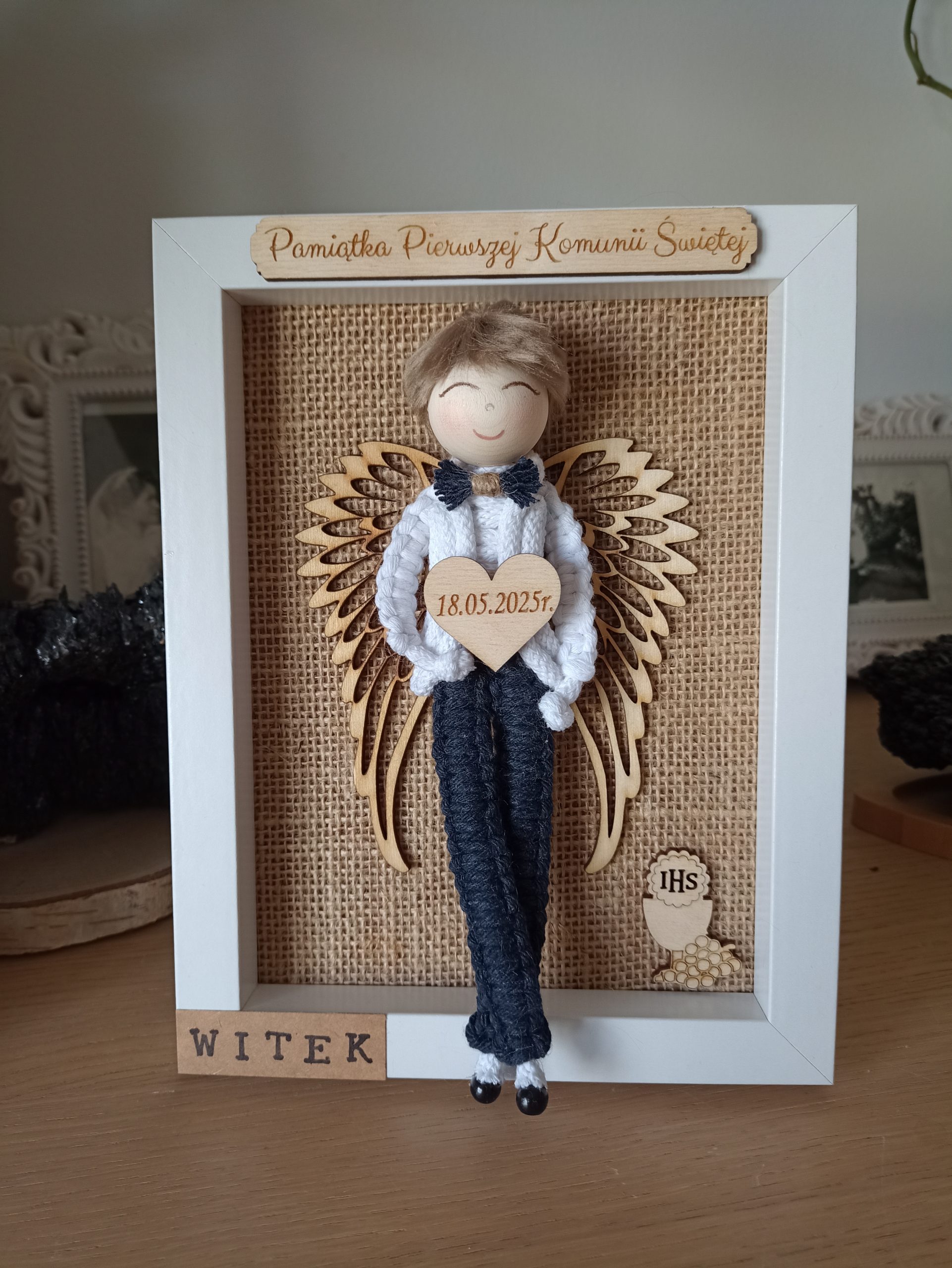 Anioł na Komunię w ramce - obrazek 3