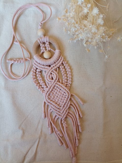Makramowy naszyjnik w stylu boho